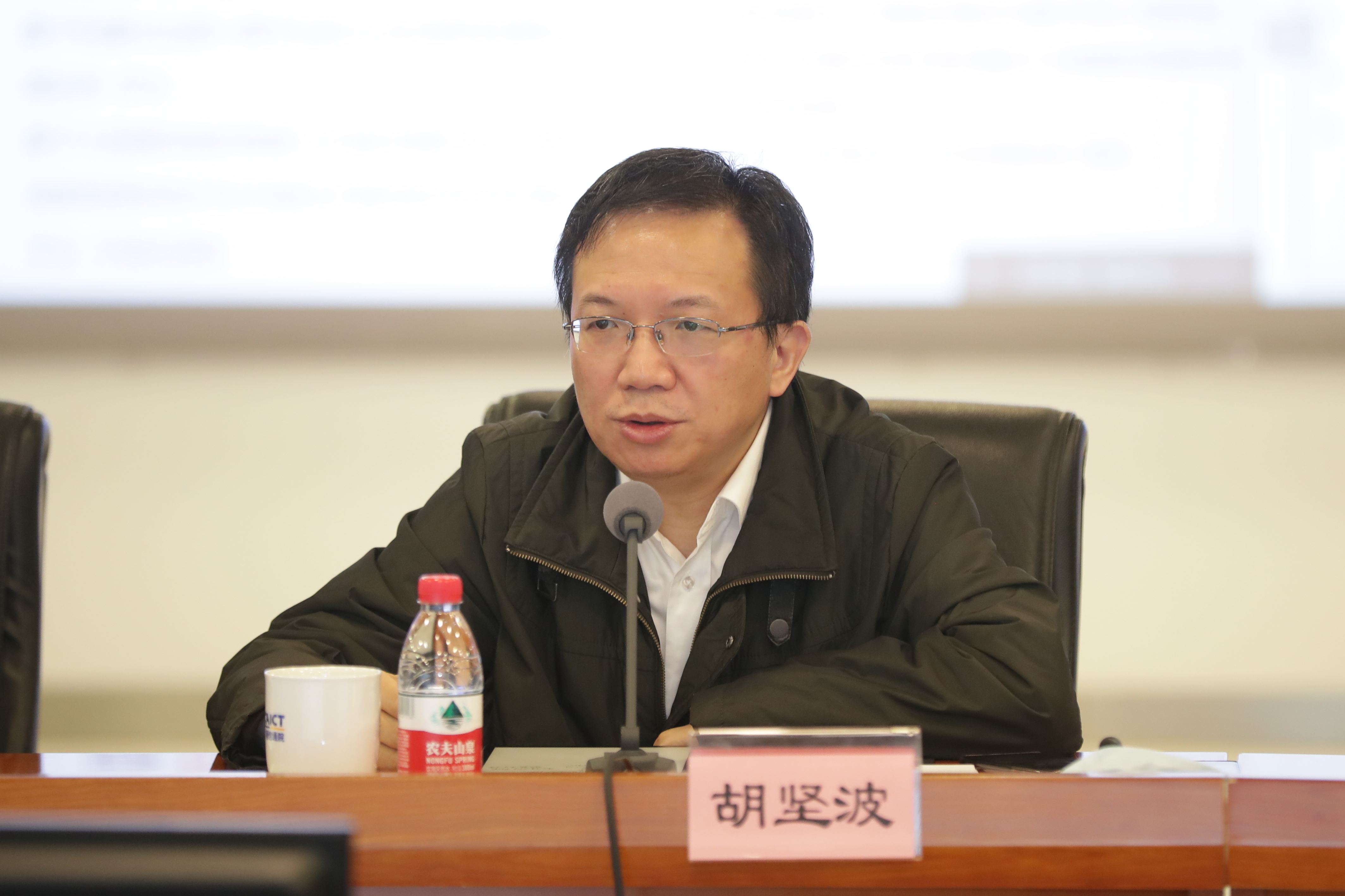 1651053726758982.png 胡院長.png